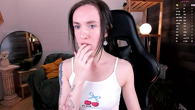 Dearly kitty online show from 13, 5, 2026
