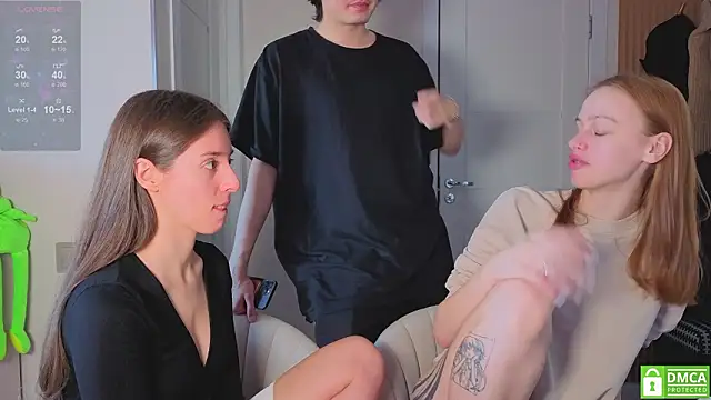 fcjuicy pussy online show from 17, 3, 2026