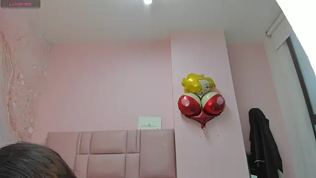 soyzarahtorres online show from 17, 9, 2025