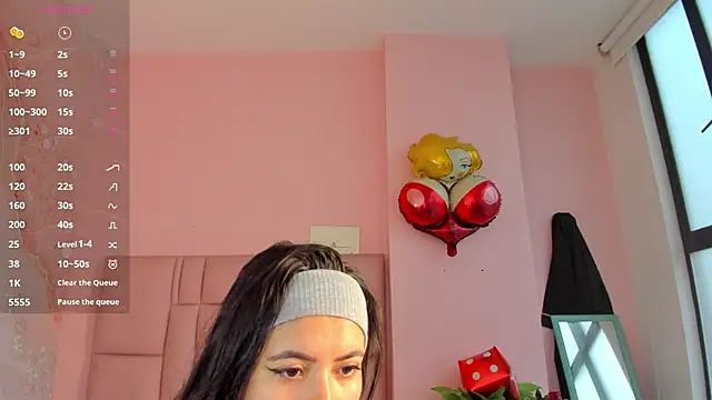 soyzarahtorres online show from 24, 11, 2025