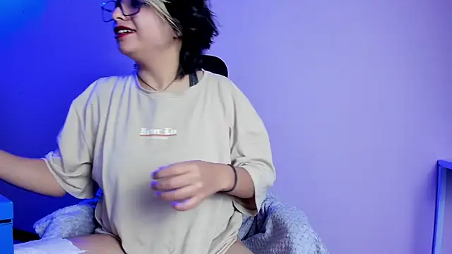 NovaGlitz online show from 18, 1, 2025