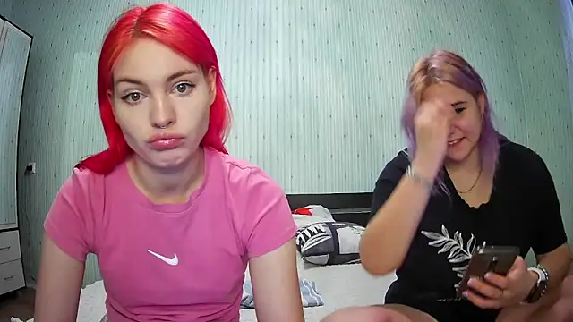 ChrisGirls online show from 4, 12, 2024