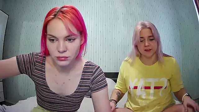 ChrisGirls online show from 24, 12, 2024