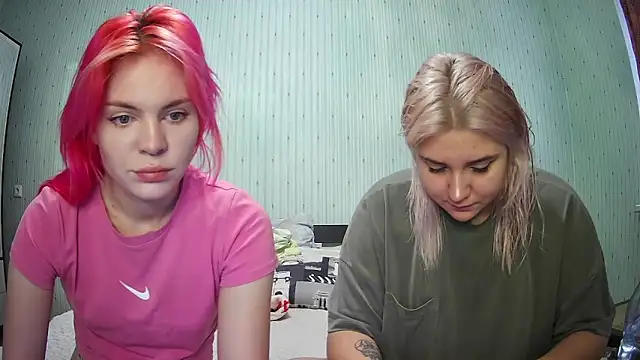 ChrisGirls online show from 27, 12, 2024