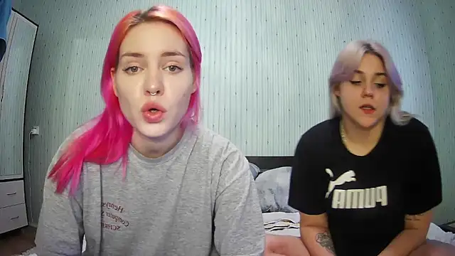 ChrisGirls online show from 7, 1, 2025