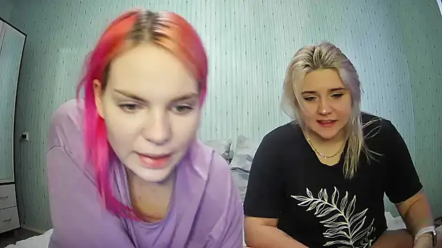 ChrisGirls online show from 11, 1, 2025
