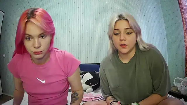 ChrisGirls online show from 12, 1, 2025