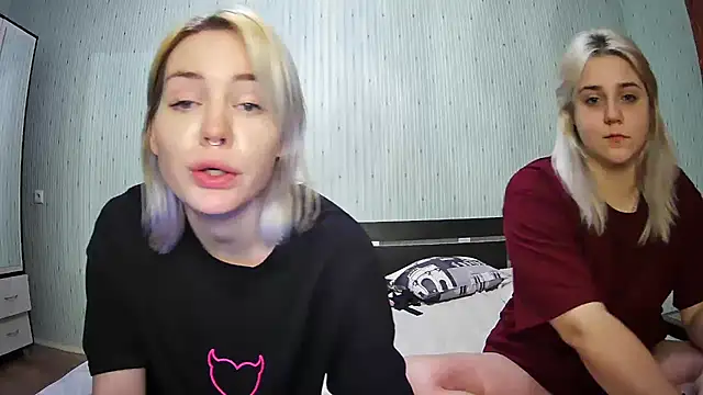 ChrisGirls online show from 21, 1, 2025
