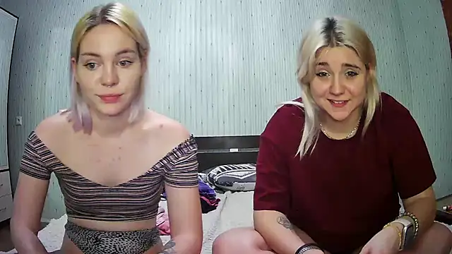 ChrisGirls online show from 23, 1, 2025