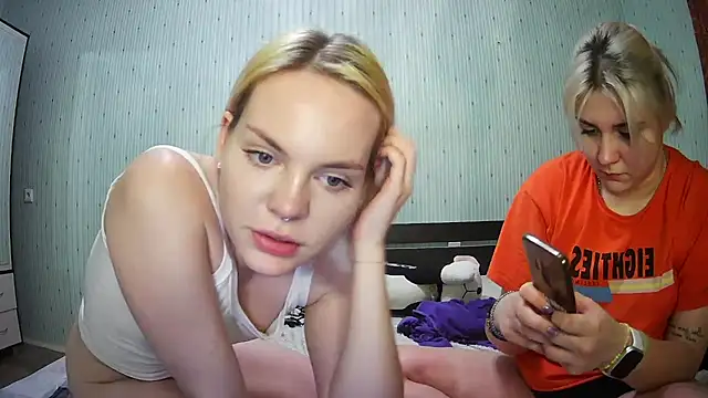 ChrisGirls online show from 26, 1, 2025