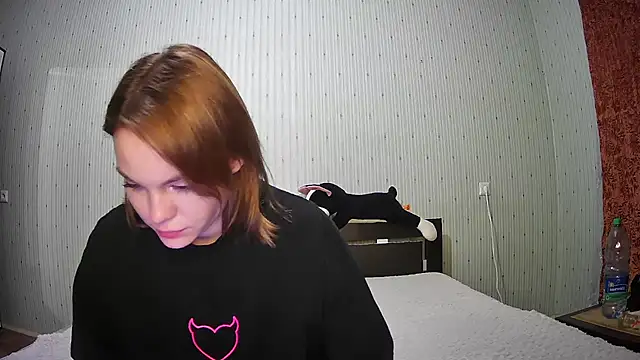 ChrisGirls online show from 28, 2, 2025