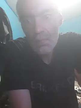 hugosafado333 online show from 18, 9, 2025