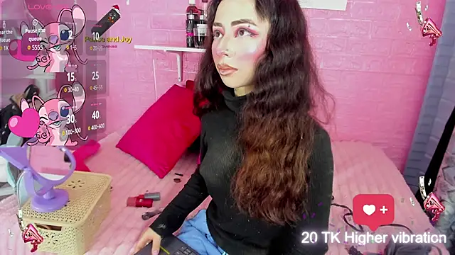 hanna  azumi online show from 31, 10, 2025