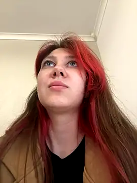 Snapshot of ChloesTem chatting on 11, 11, 2025 ChloesTem online show from 11, 11, 2025