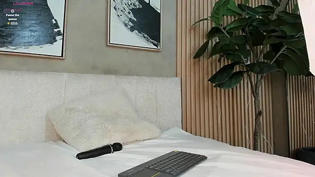 Ali Vega  online show from 27, 12, 2024