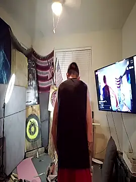 Snapshot of lit702 chatting on 8, 10, 2025 lit702 online show from 8, 10, 2025