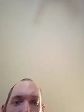 Snapshot of lit702 chatting on 15, 10, 2025 lit702 online show from 15, 10, 2025