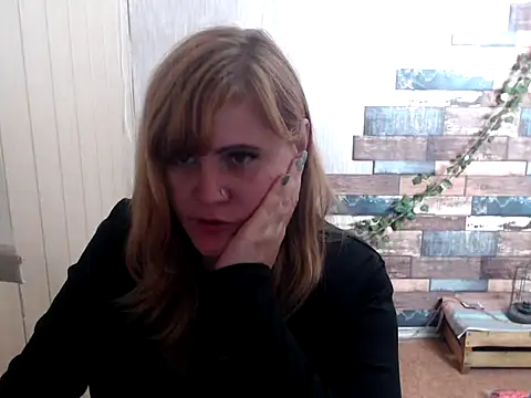 DaniellaKiss online show from 6, 10, 2025