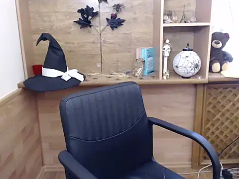 DaniellaKiss online show from 23, 11, 2025