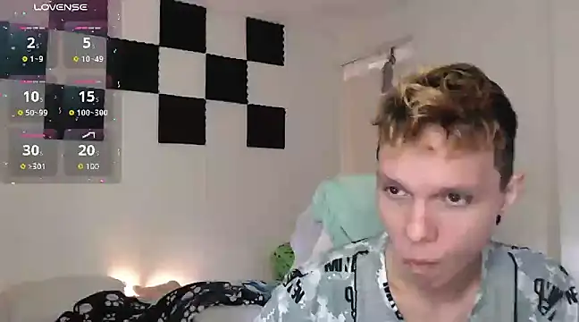 bryamado69 online show from 11, 1, 2025