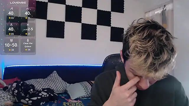 bryamado69 online show from 23, 9, 2025