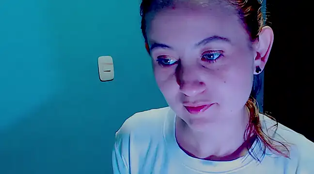 Snapshot of zoe_jones3 chatting on 5, 12, 2024 zoe jones3 online show from 5, 12, 2024