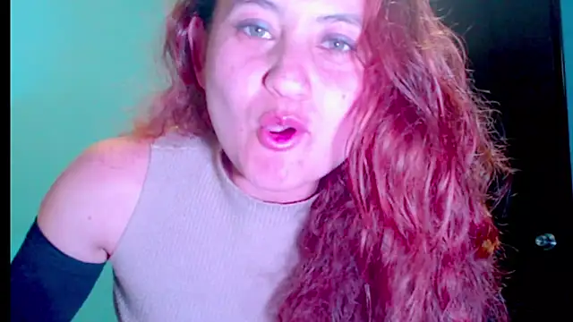 Snapshot of zoe_jones3 chatting on 13, 3, 2025 zoe jones3 online show from 13, 3, 2025