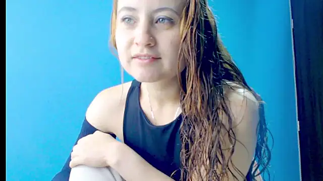 Snapshot of zoe_jones3 chatting on 15, 3, 2025 zoe jones3 online show from 15, 3, 2025
