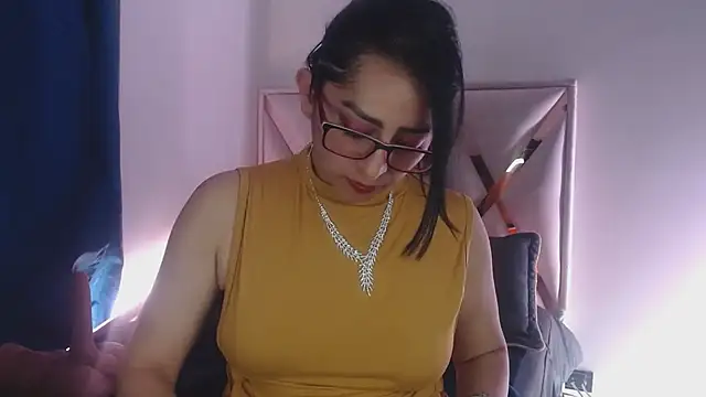 Snapshot of Andrea_Sexx_ chatting on 6, 2, 2025 Andrea Sexx online show from 6, 2, 2025