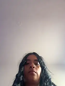 Snapshot of Laura_fernandezII chatting on 3, 11, 2025 Laura fernandezII online show from 3, 11, 2025