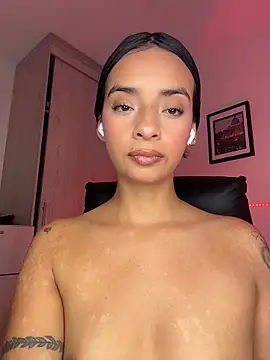 Snapshot of Laura_fernandezII chatting on 13, 2, 2026 Laura fernandezII online show from 13, 2, 2026