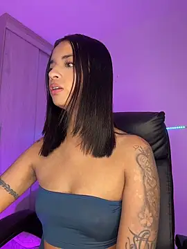Snapshot of Laura_fernandezII chatting on 14, 4, 2026 Laura fernandezII online show from 14, 4, 2026
