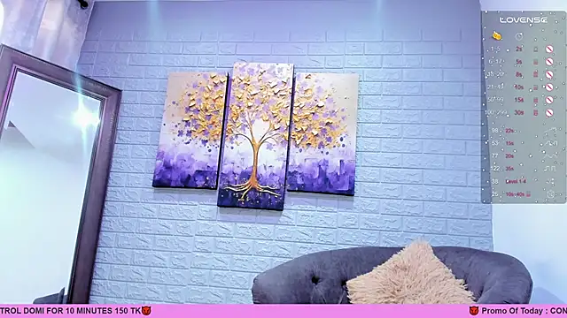 Snapshot of LenaRuiz_ chatting on 10, 3, 2025 LenaRuiz online show from 10, 3, 2025