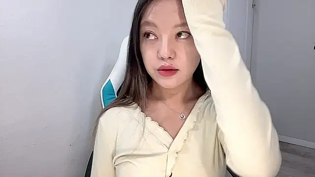 Snapshot of Risalynn chatting on 7, 12, 2024 Risalynn online show from 7, 12, 2024