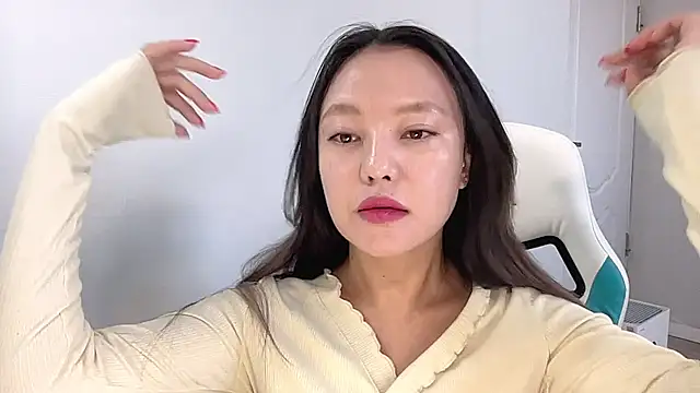 Snapshot of Risalynn chatting on 14, 12, 2024 Risalynn online show from 14, 12, 2024