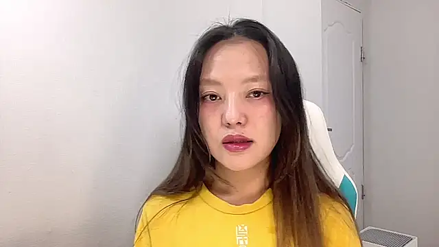 Snapshot of Risalynn chatting on 20, 12, 2024 Risalynn online show from 20, 12, 2024