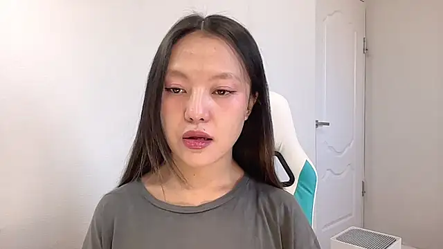 Snapshot of Risalynn chatting on 24, 12, 2024 Risalynn online show from 24, 12, 2024