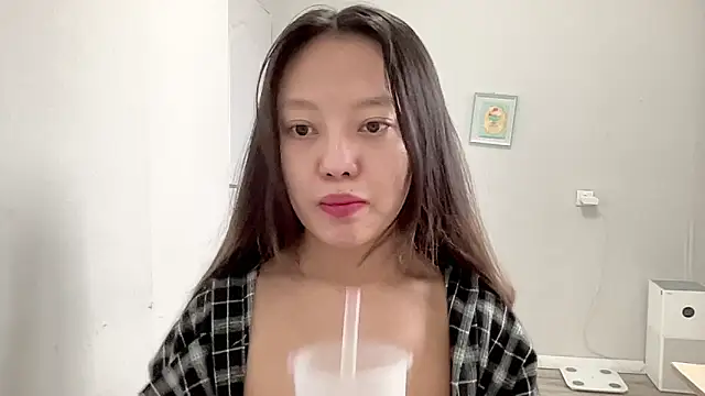 Snapshot of Risalynn chatting on 13, 2, 2025 Risalynn online show from 13, 2, 2025