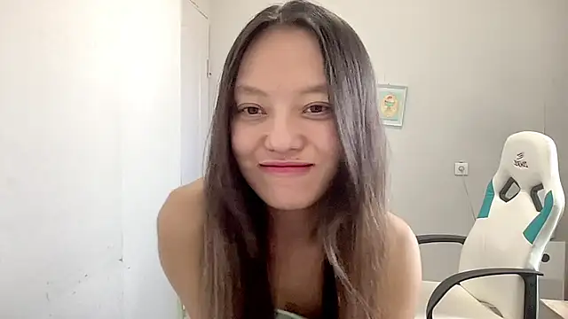 Snapshot of Risalynn chatting on 15, 2, 2025 Risalynn online show from 15, 2, 2025