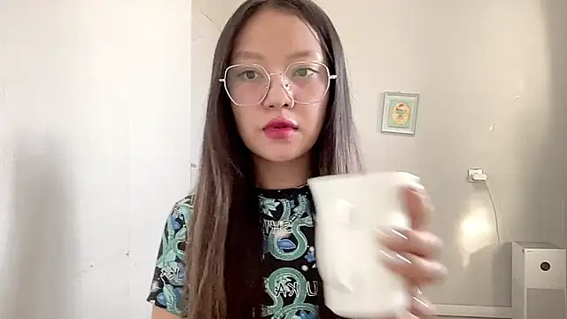 Snapshot of Risalynn chatting on 22, 2, 2025 Risalynn online show from 22, 2, 2025