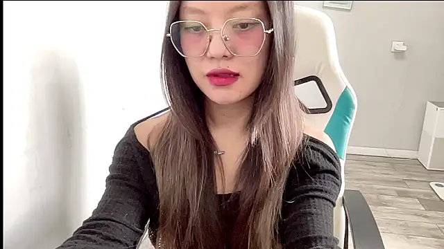 Snapshot of Risalynn chatting on 28, 2, 2025 Risalynn online show from 28, 2, 2025