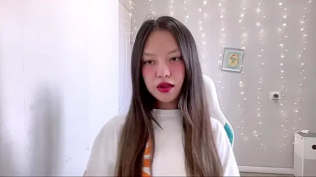 Snapshot of Risalynn chatting on 13, 3, 2025 Risalynn online show from 13, 3, 2025