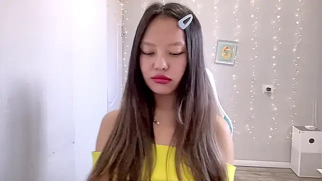 Snapshot of Risalynn chatting on 14, 3, 2025 Risalynn online show from 14, 3, 2025