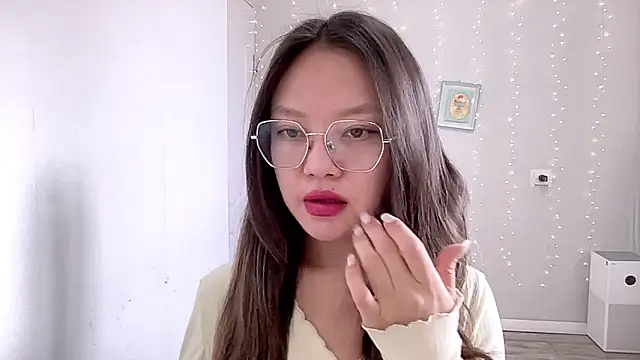 Snapshot of Risalynn chatting on 15, 3, 2025 Risalynn online show from 15, 3, 2025