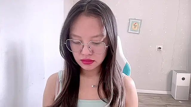 Snapshot of Risalynn chatting on 17, 3, 2025 Risalynn online show from 17, 3, 2025