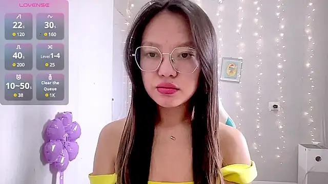 Snapshot of Risalynn chatting on 22, 3, 2025 Risalynn online show from 22, 3, 2025