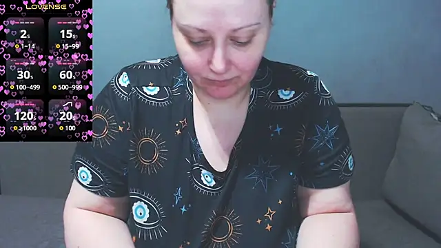 Snapshot of anna_claire chatting on 4, 5, 2026 anna claire online show from 4, 5, 2026