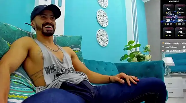 Snapshot of MAXIMUS_MASTE3 chatting on 30, 12, 2024 MAXIMUS MASTE3 online show from 30, 12, 2024