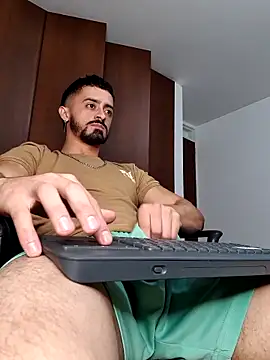 Snapshot of MAXIMUS_MASTE3 chatting on 13, 3, 2025 MAXIMUS MASTE3 online show from 13, 3, 2025