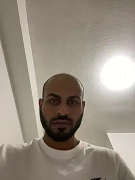 islandvybee55 online show from 28, 12, 2024